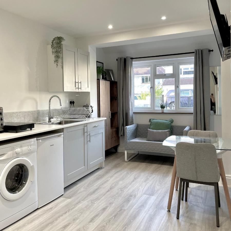 Studio16 Bristol Bagian luar foto